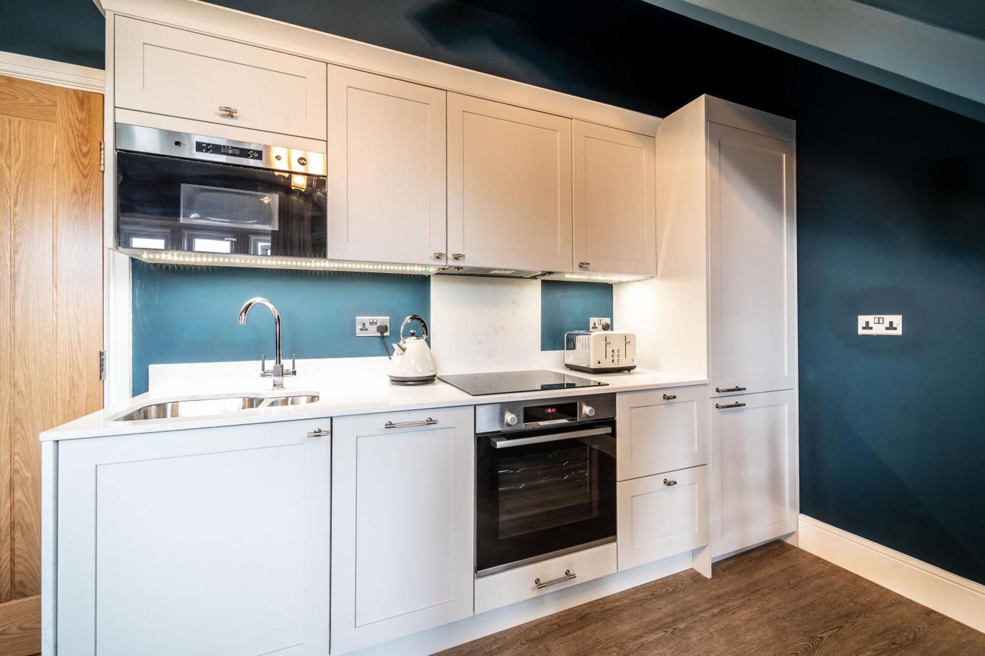 2 The Quadrant Luxury Apartments - Хойлейк Екстер'єр фото