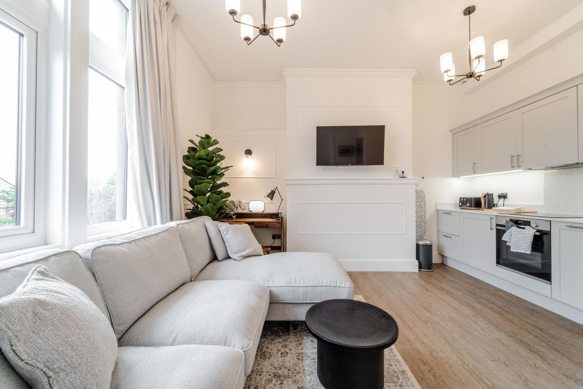 2 The Quadrant Luxury Apartments - Хойлейк Екстер'єр фото