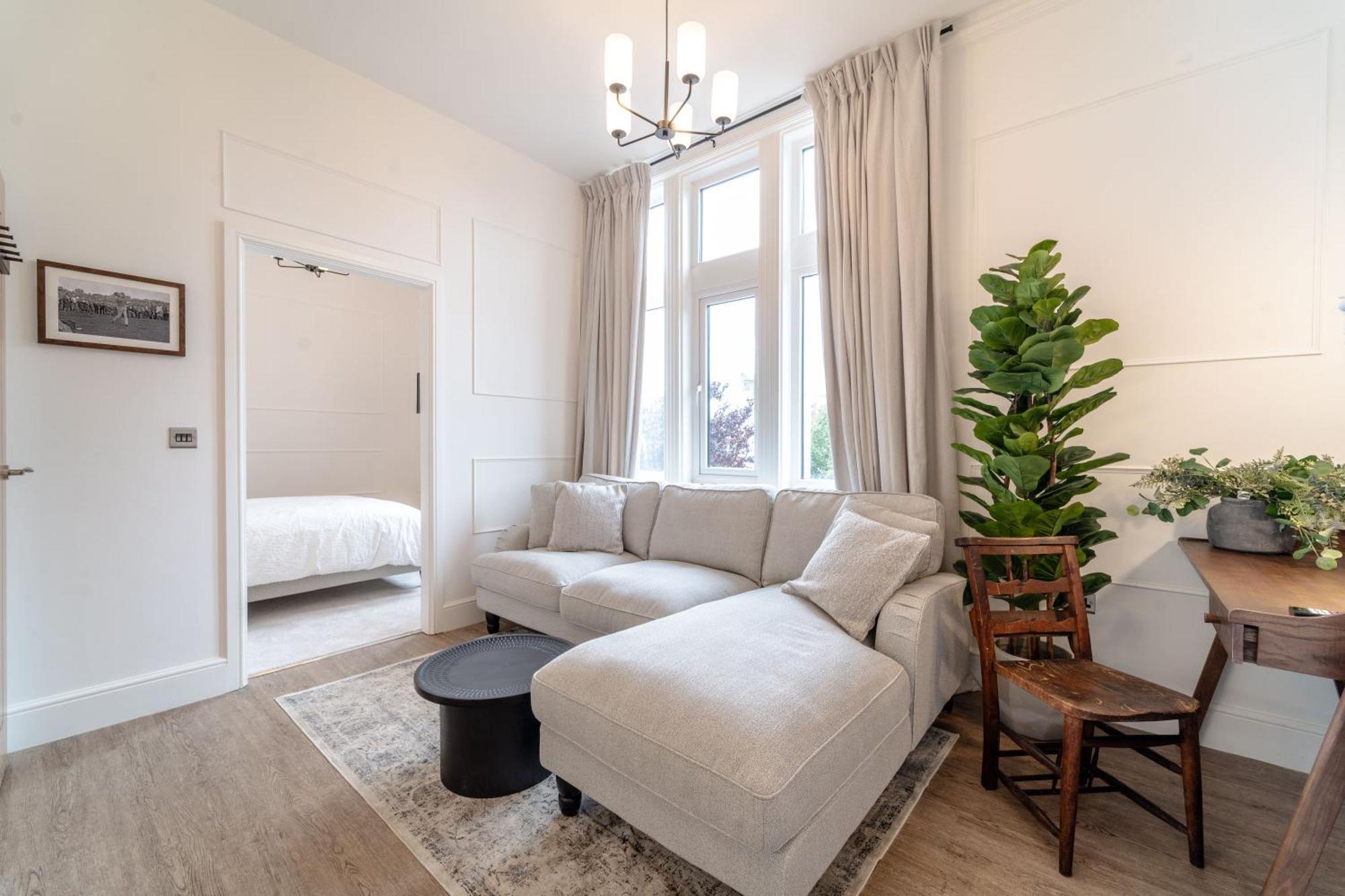 2 The Quadrant Luxury Apartments - Хойлейк Екстер'єр фото